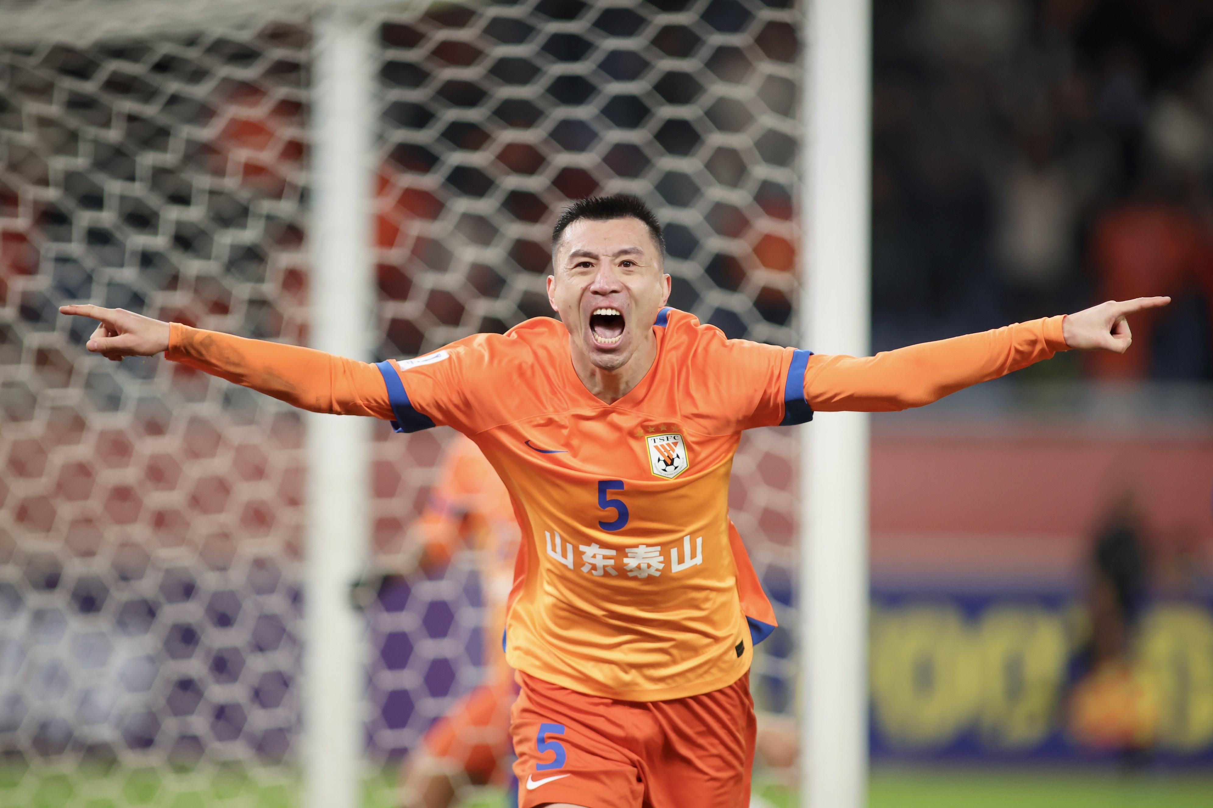 详细阅读:山东泰山今夜官宣签约,志在西甲名次提升,更衣室稳定,球探报告显示潜力的简单介绍九游官网入口 山东泰山今夜官宣签约,志在西甲名次提升,更衣室稳定,球探报告显示潜力的简单介绍九游官网入口