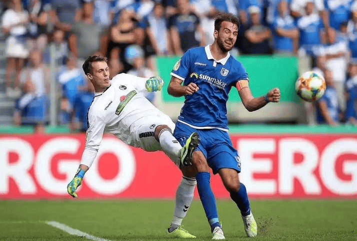 清晨法国杯焦点战，切尔西调整名单，气氛紧张，阵容厚度经受考验的简单介绍九游官网入口