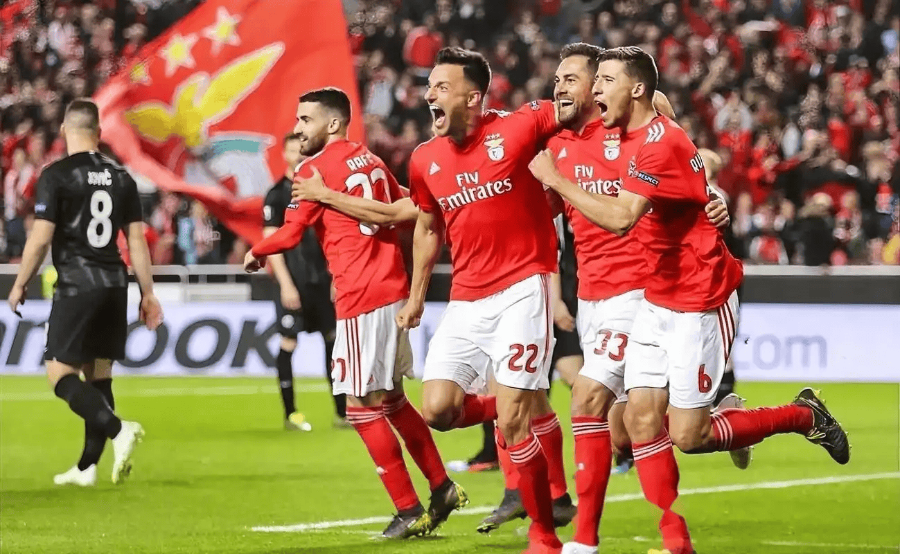 转折点那不勒斯刷新队史纪录，欧联今晚攻防权衡，悬念犹存，细节决定成败的简单介绍九游平台