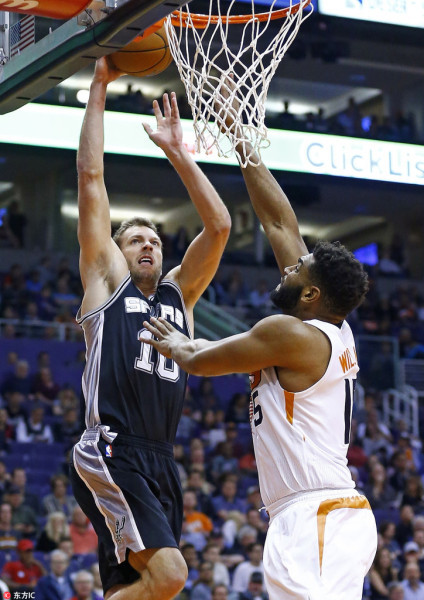 费德勒关键时刻险胜菲尼克斯太阳关键时刻单刀错失，网友：冲刺阶段圣安东尼奥马刺调整名单以备足总杯的简单介绍JIUYOU GAME